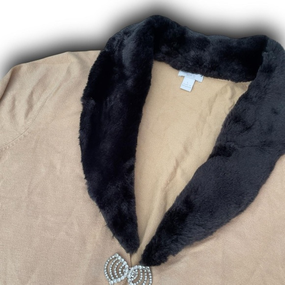 Faux Fur Collar Cardigan‎ Tan Knit Sweater Rhinestone Clasp Buckle Closure Bow L - Picture 4 of 8